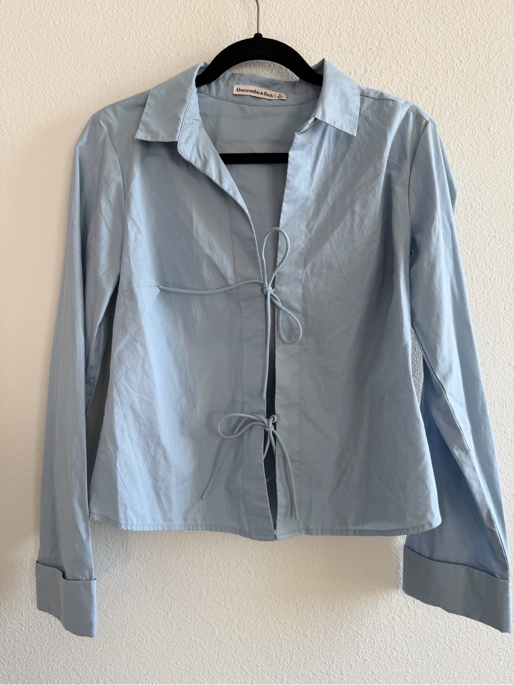 Abercrombie & Fitch Long-Sleeve Poplin Tie-Front Shirt size Small